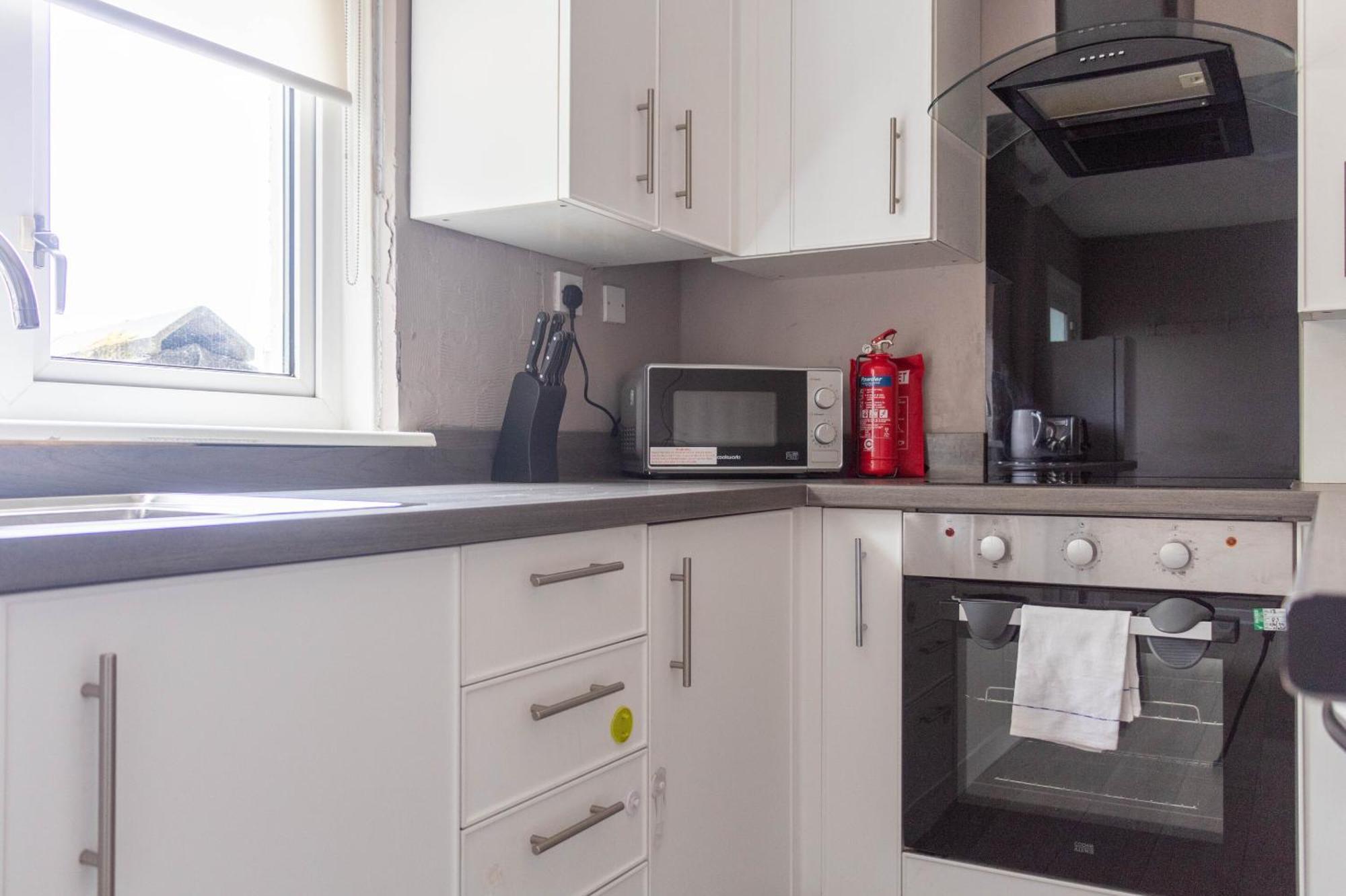 Campsie View Villa - Glasgow — Photos 1